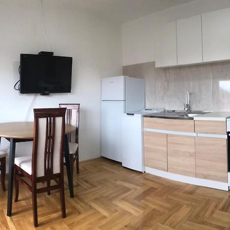 Apartman Azra Требинє Екстер'єр фото